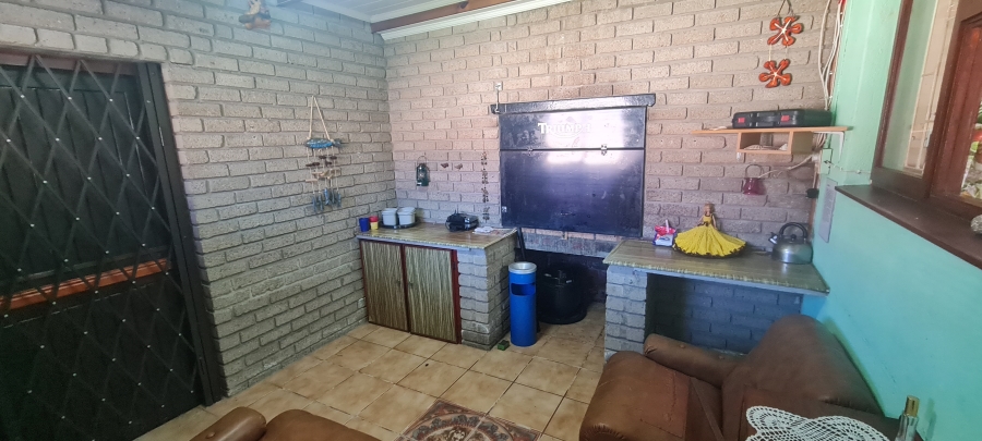 3 Bedroom Property for Sale in Heiderand Western Cape